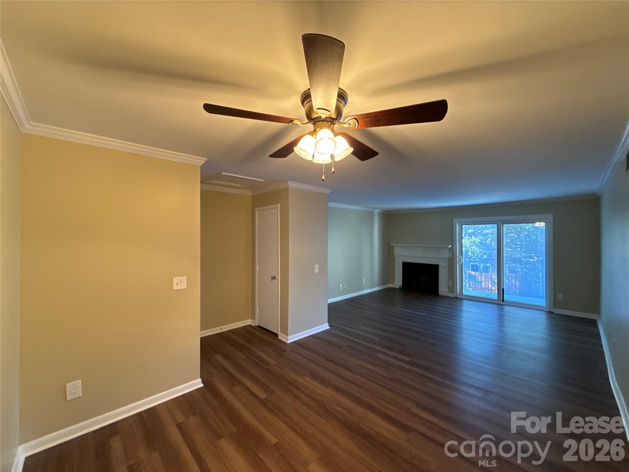 Condominium at 3240 Heathstead Place, Charlotte, photo 2 of 13