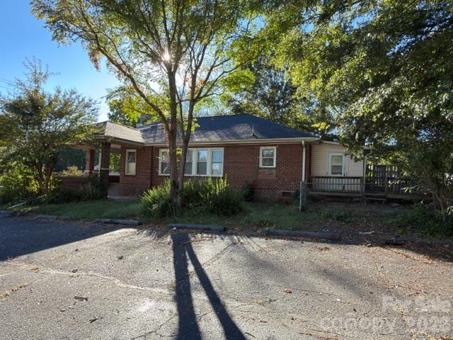 Single Family Residence at 418 W Graham Street, Shelby, photo 14 of 26