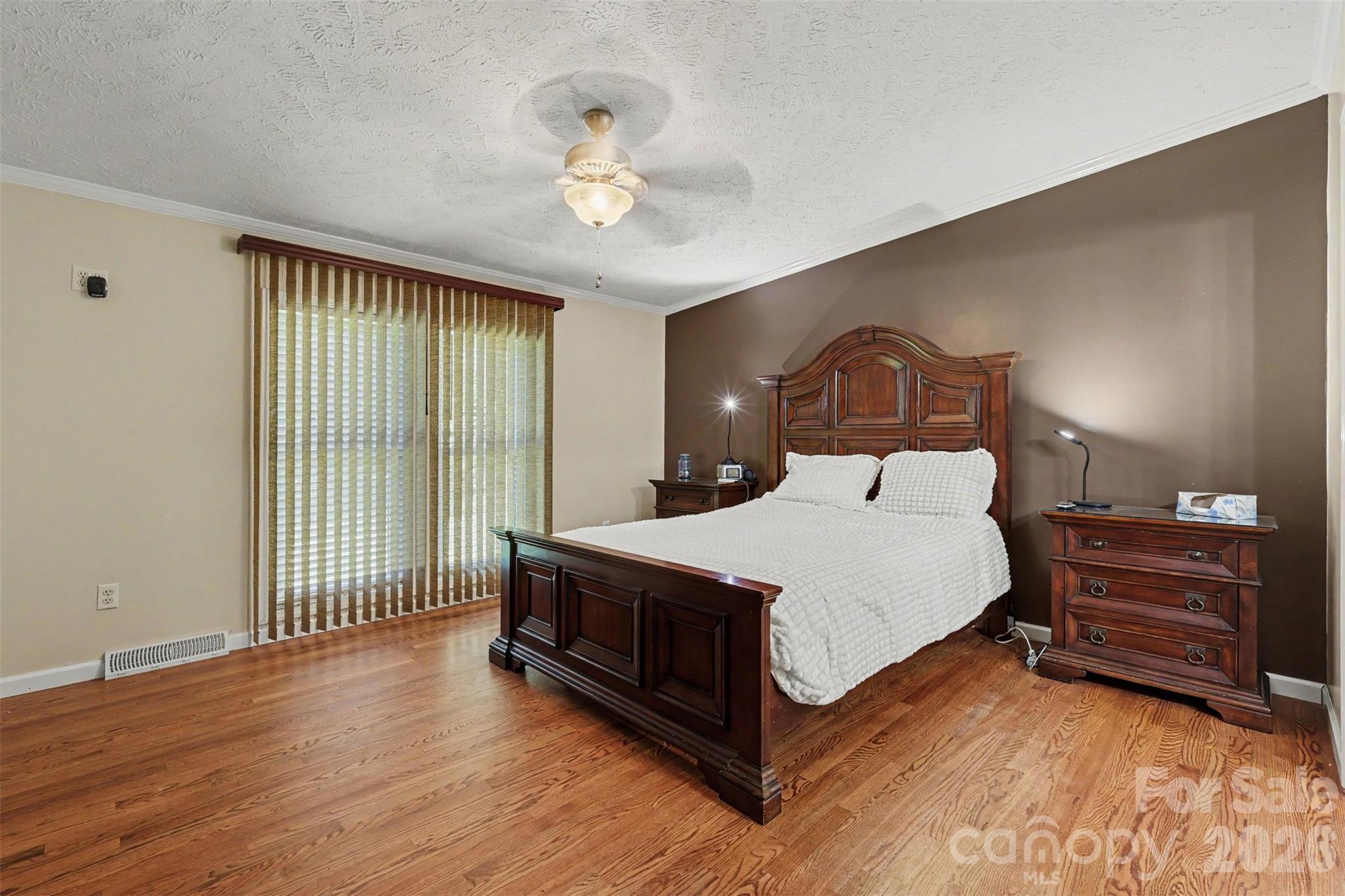 Single Family Residence at 5821 Hidden Oaks Lane, Clover, photo 15 of 31
