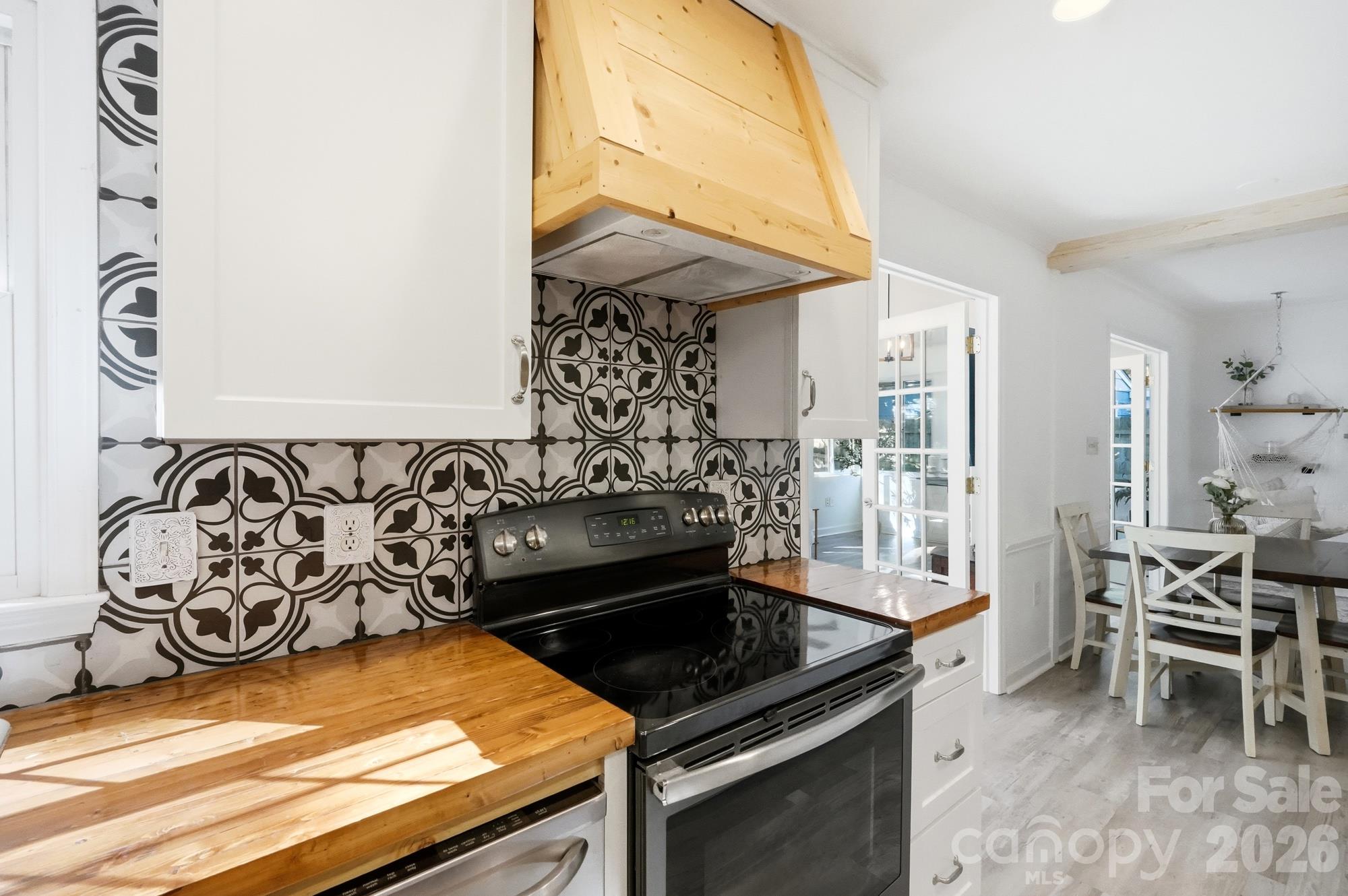 Single Family Residence at 834 Winter Wood Drive, Matthews, photo 13 of 45