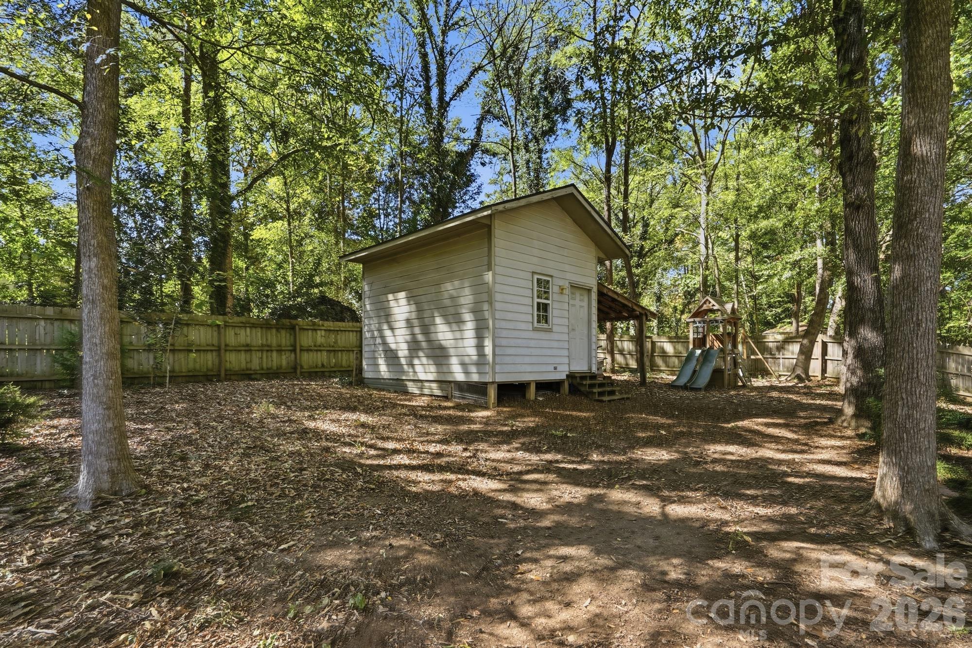 Single Family Residence at 834 Winter Wood Drive, Matthews, photo 44 of 45