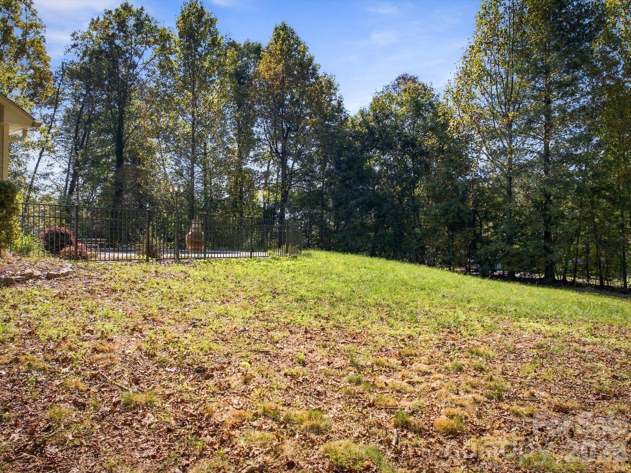 Single Family Residence at 4284 Oakland Drive, Morganton, photo 4 of 37