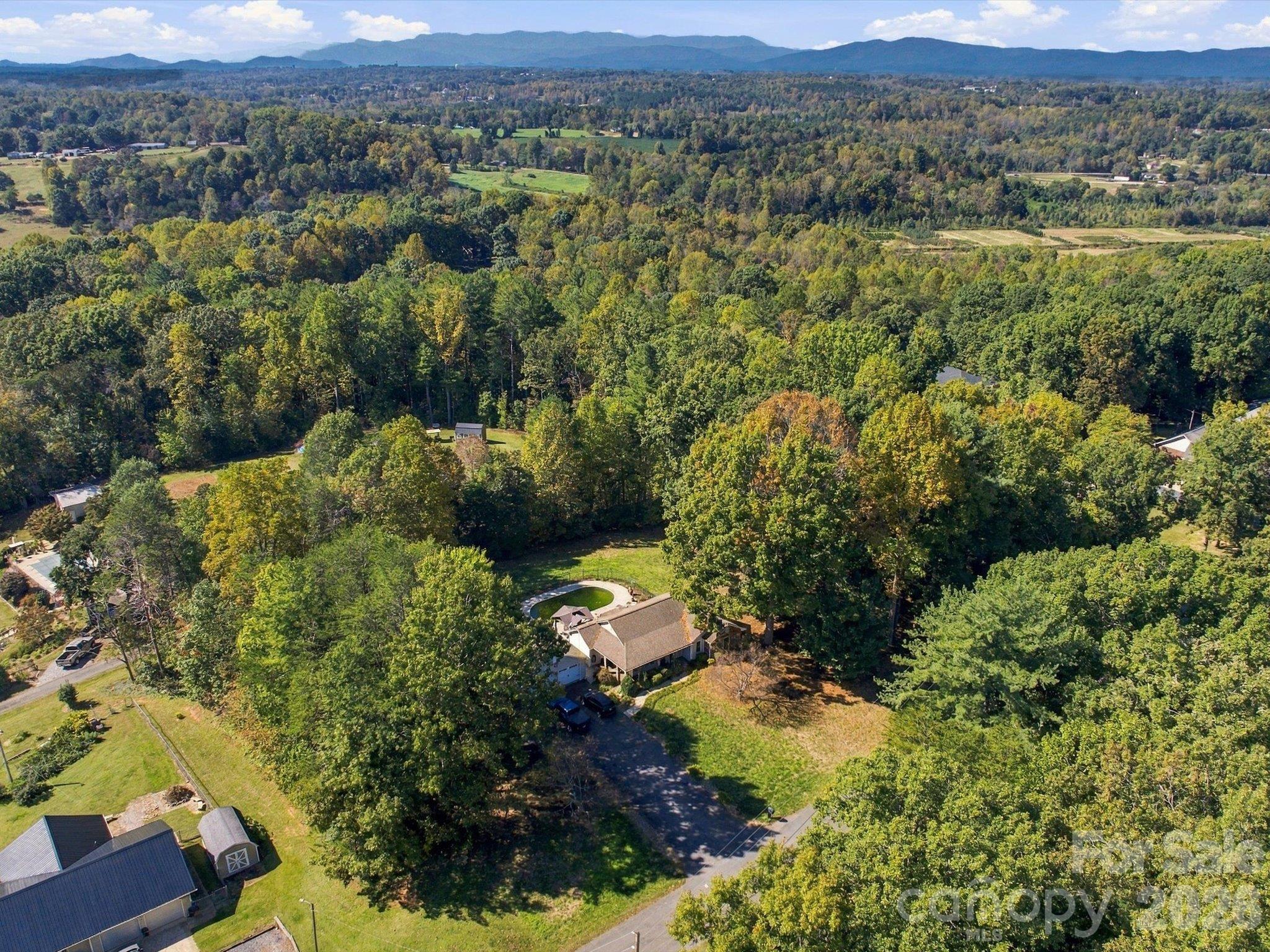 Single Family Residence at 4284 Oakland Drive, Morganton, photo 11 of 37