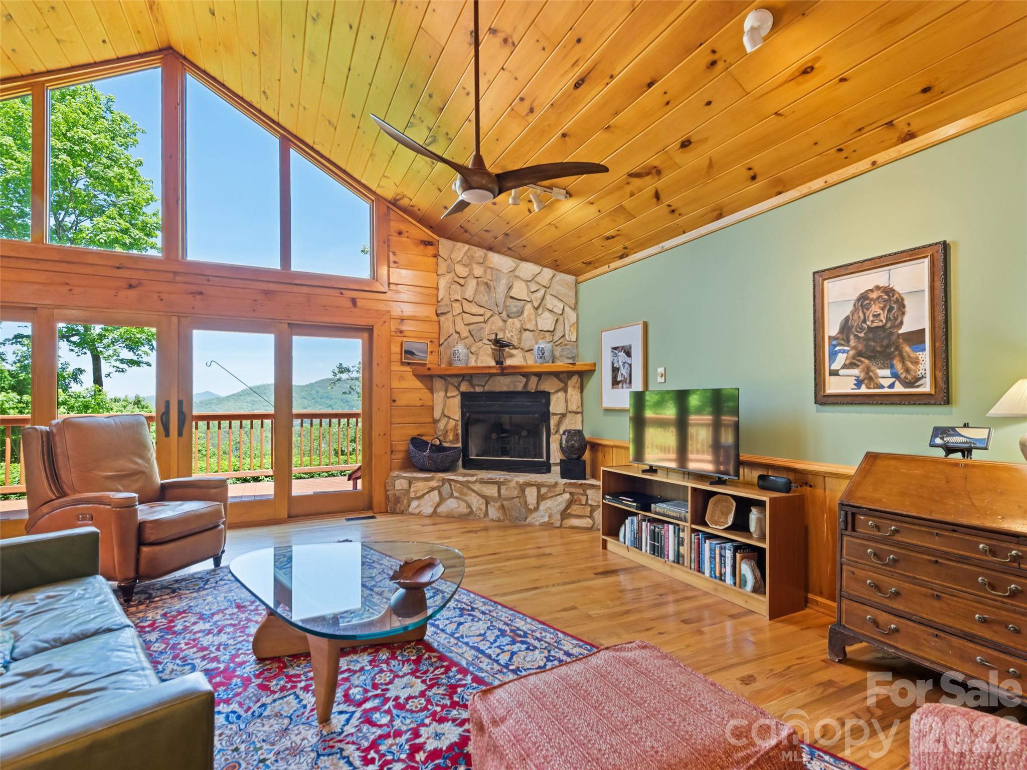 Single Family Residence at 970 Campbell Mountain Drive, Waynesville, photo 10 of 35