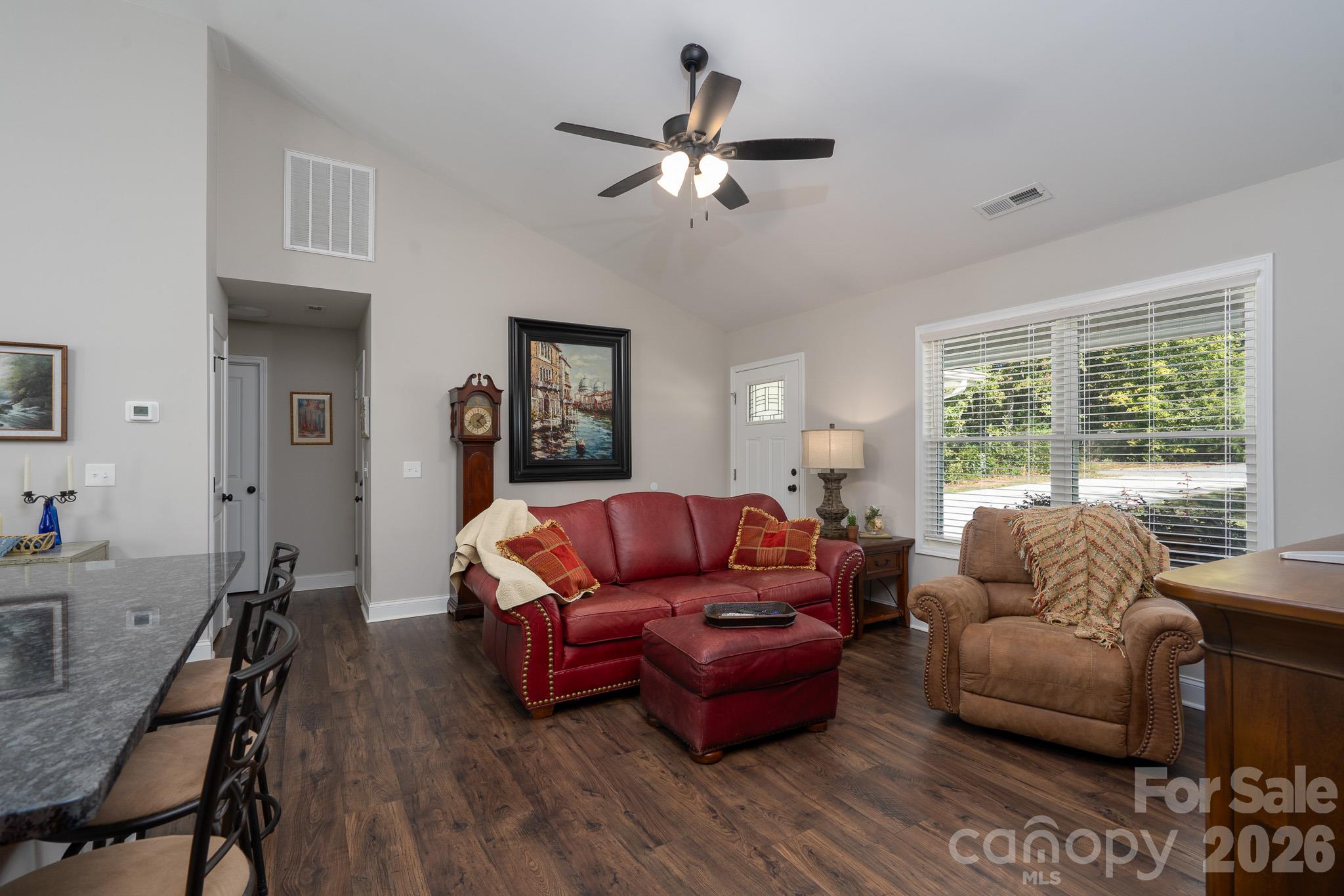 Single Family Residence at 1004 Osprey Lane, China Grove, photo 6 of 34