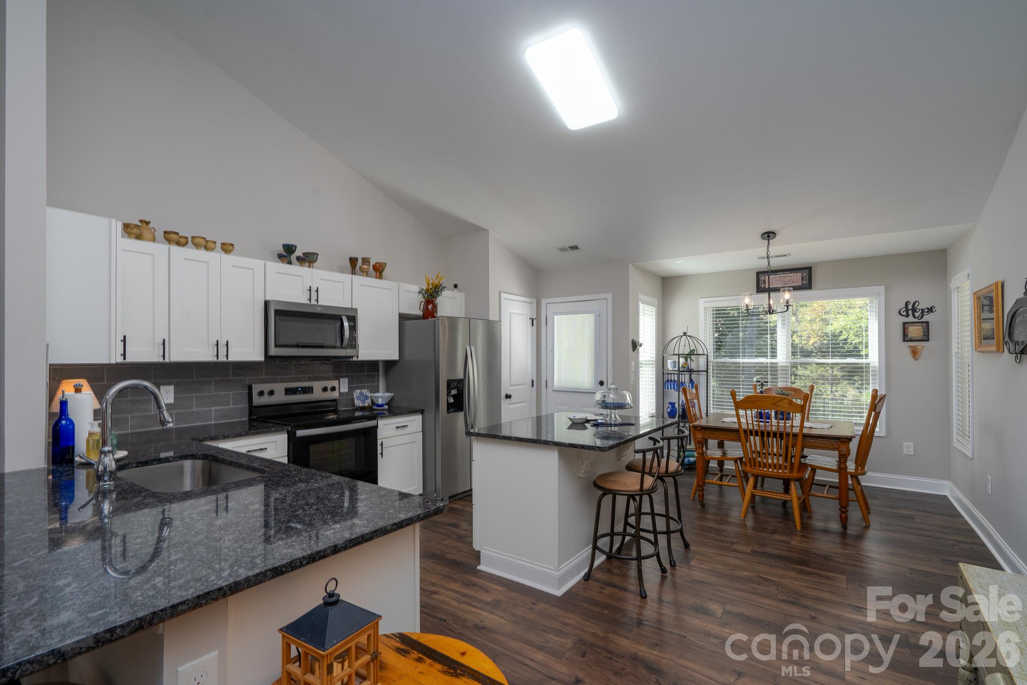 Single Family Residence at 1004 Osprey Lane, China Grove, photo 14 of 34