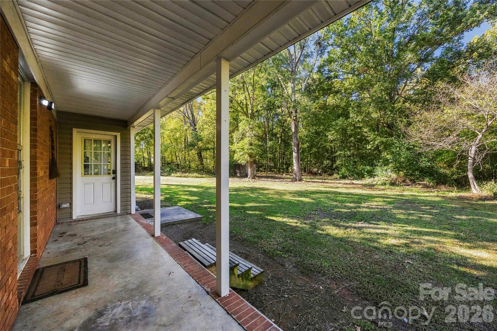 Covered Back Porch - 22578 S Nc Highway 109 None, Denton