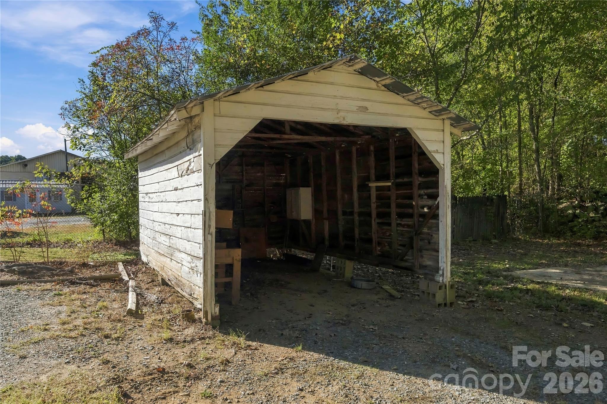Shed - 22578 S Nc Highway 109 None, Denton