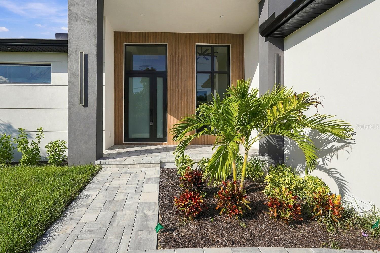 Single Family Residence at 10860 MCALESTER CIR, PORT CHARLOTTE, photo 6 of 82
