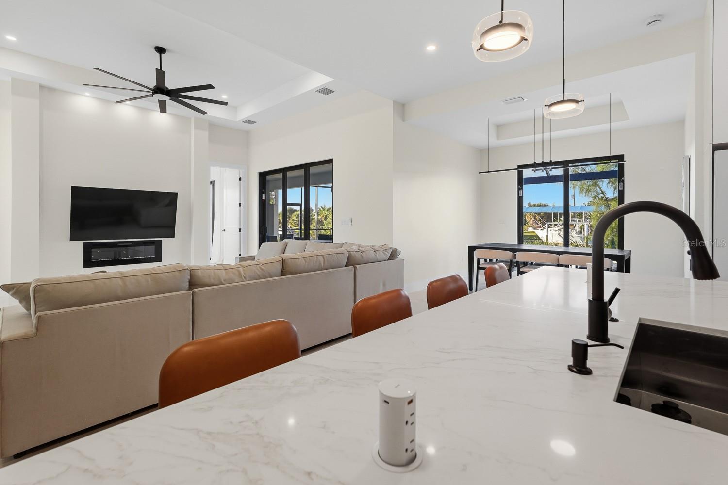 Single Family Residence at 10860 MCALESTER CIR, PORT CHARLOTTE, photo 31 of 82