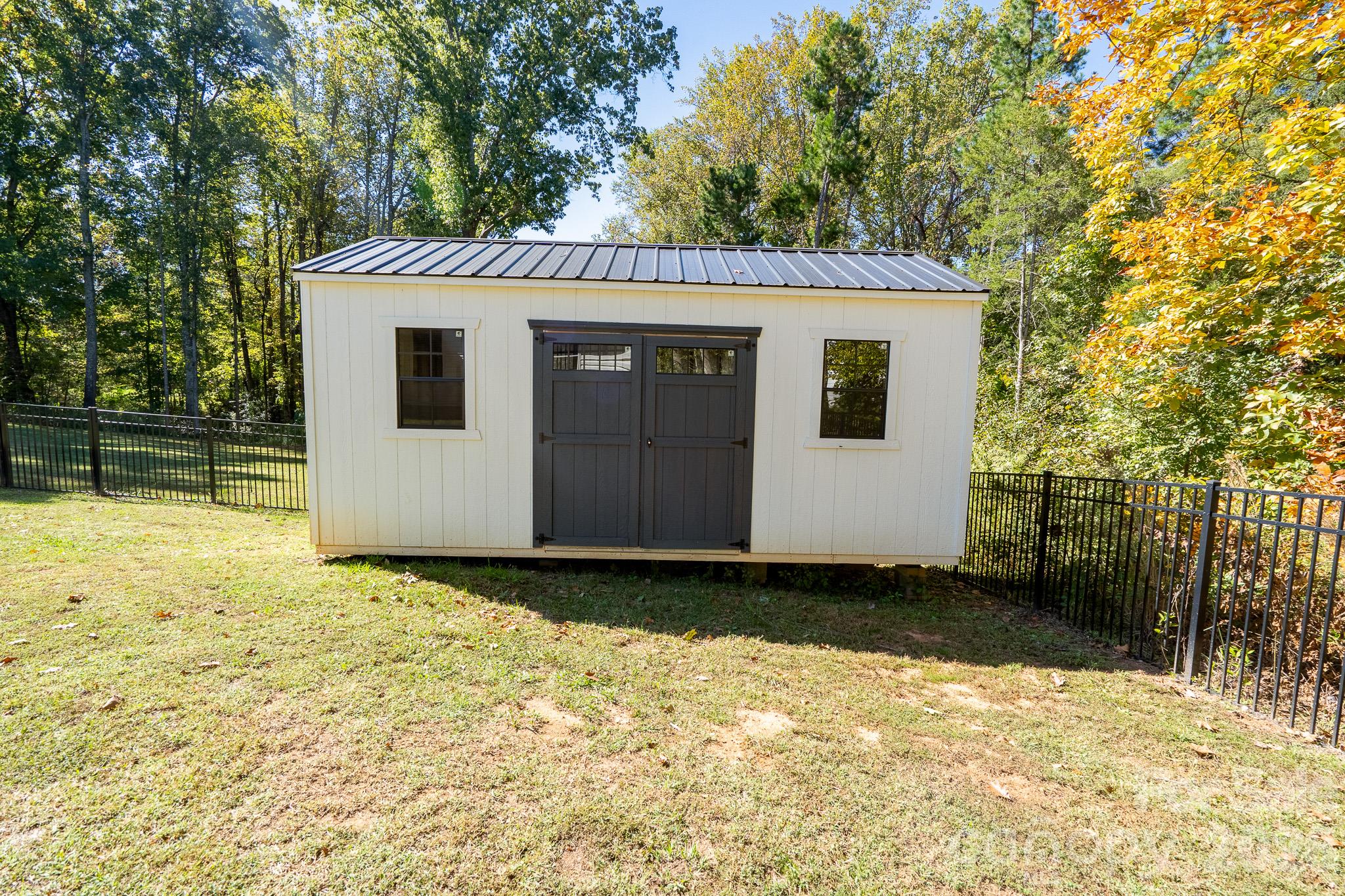 Single Family Residence at 1004 Osprey Lane, China Grove, photo 33 of 34