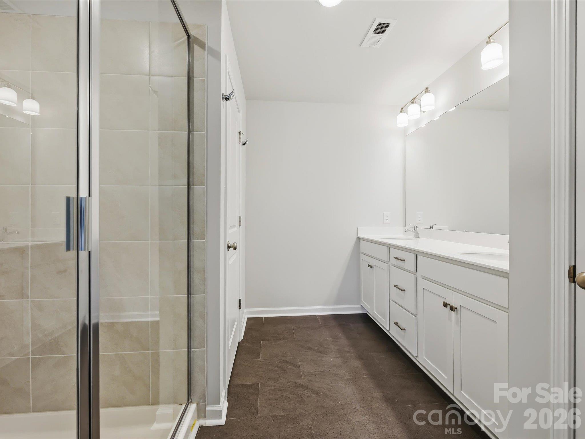 Townhouse at 6063 White Aster Lane, Charlotte, photo 17 of 69