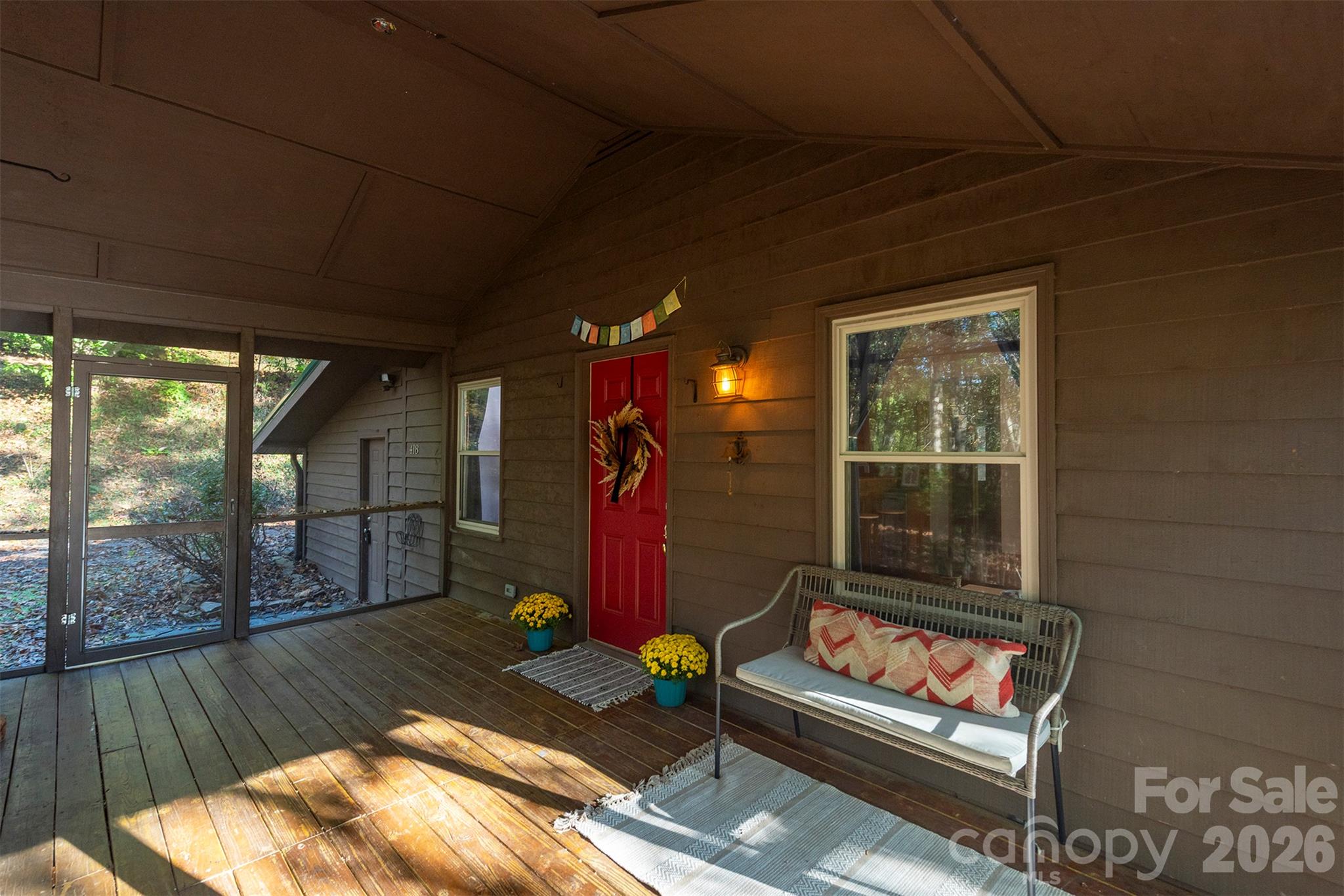Single Family Residence at 418 Sunshine Cove Road, Waynesville, photo 6 of 37