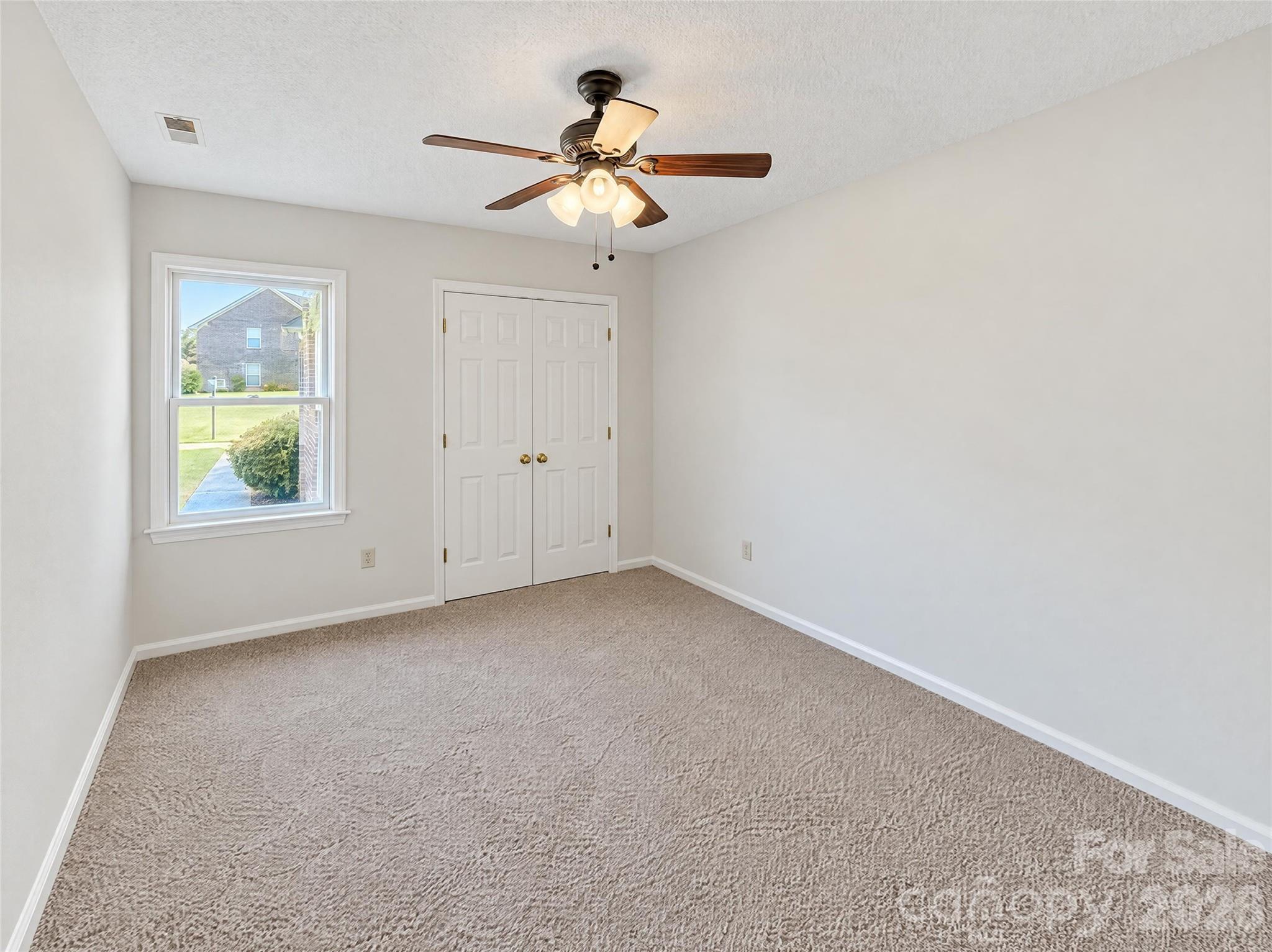 Single Family Residence at 5244 Dayan Drive, Charlotte, photo 13 of 21