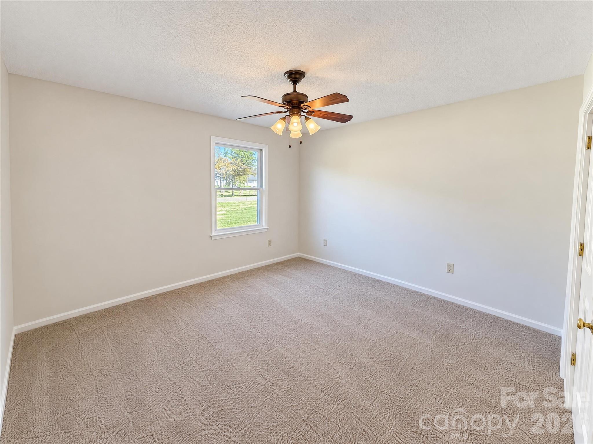 Single Family Residence at 5244 Dayan Drive, Charlotte, photo 16 of 21