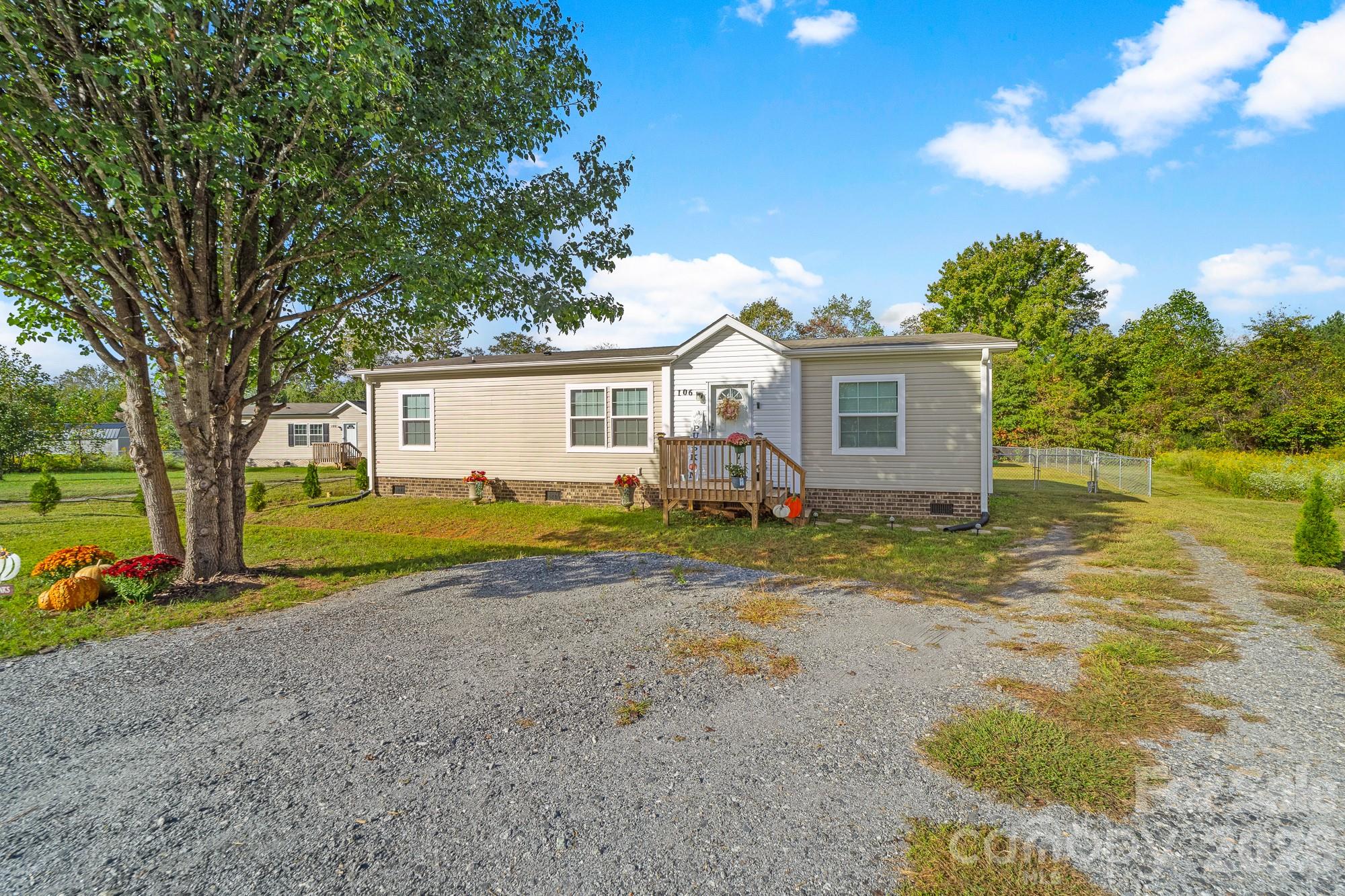 106 Ol Field Court