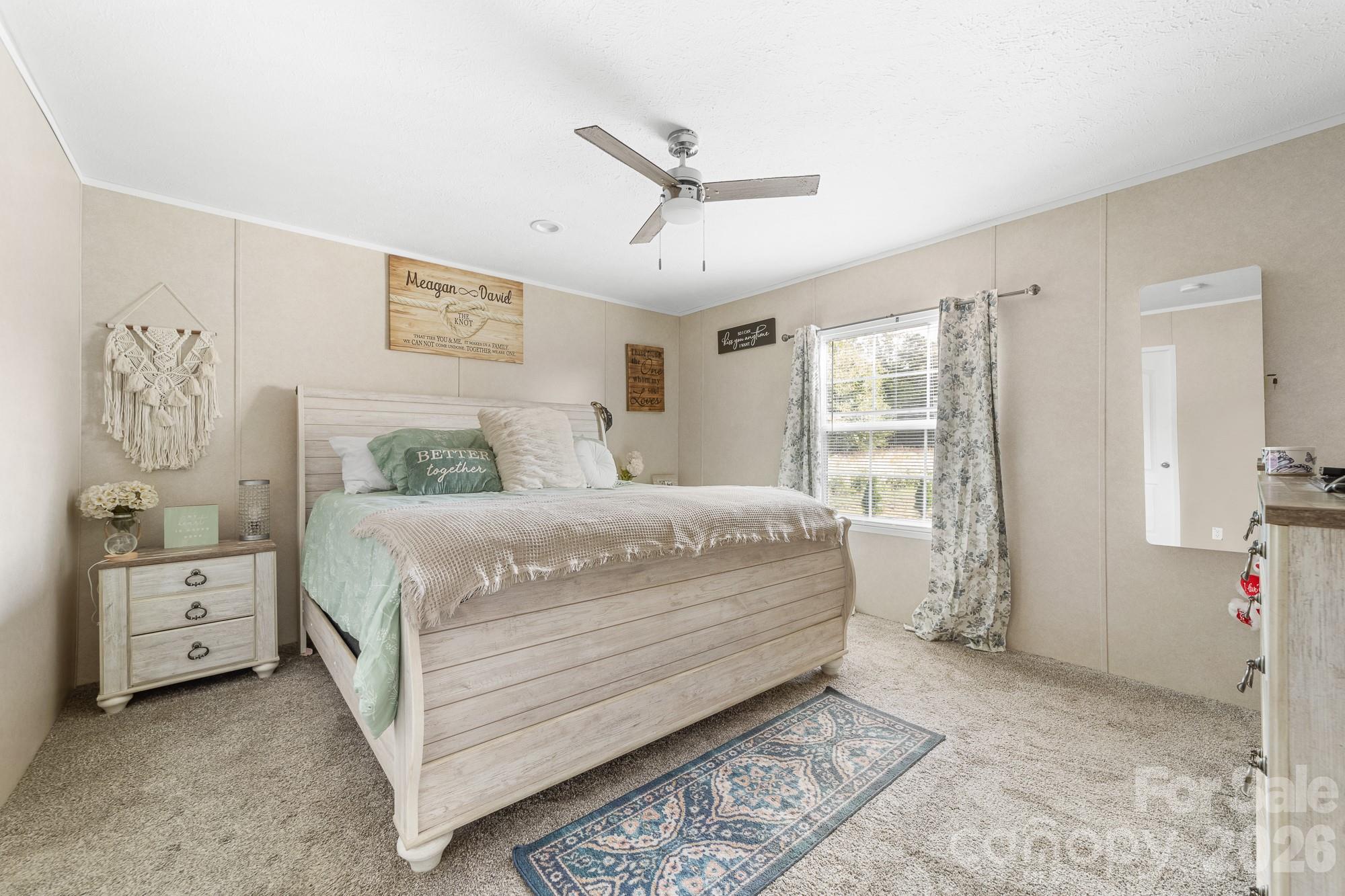 Single Family Residence at 106 Ol Field Court, Lawndale, photo 18 of 34