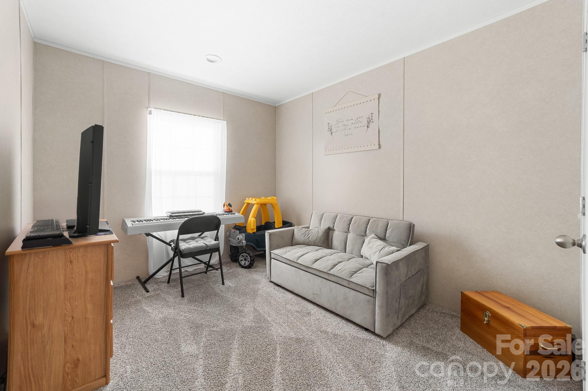 Single Family Residence at 106 Ol Field Court, Lawndale, photo 22 of 34