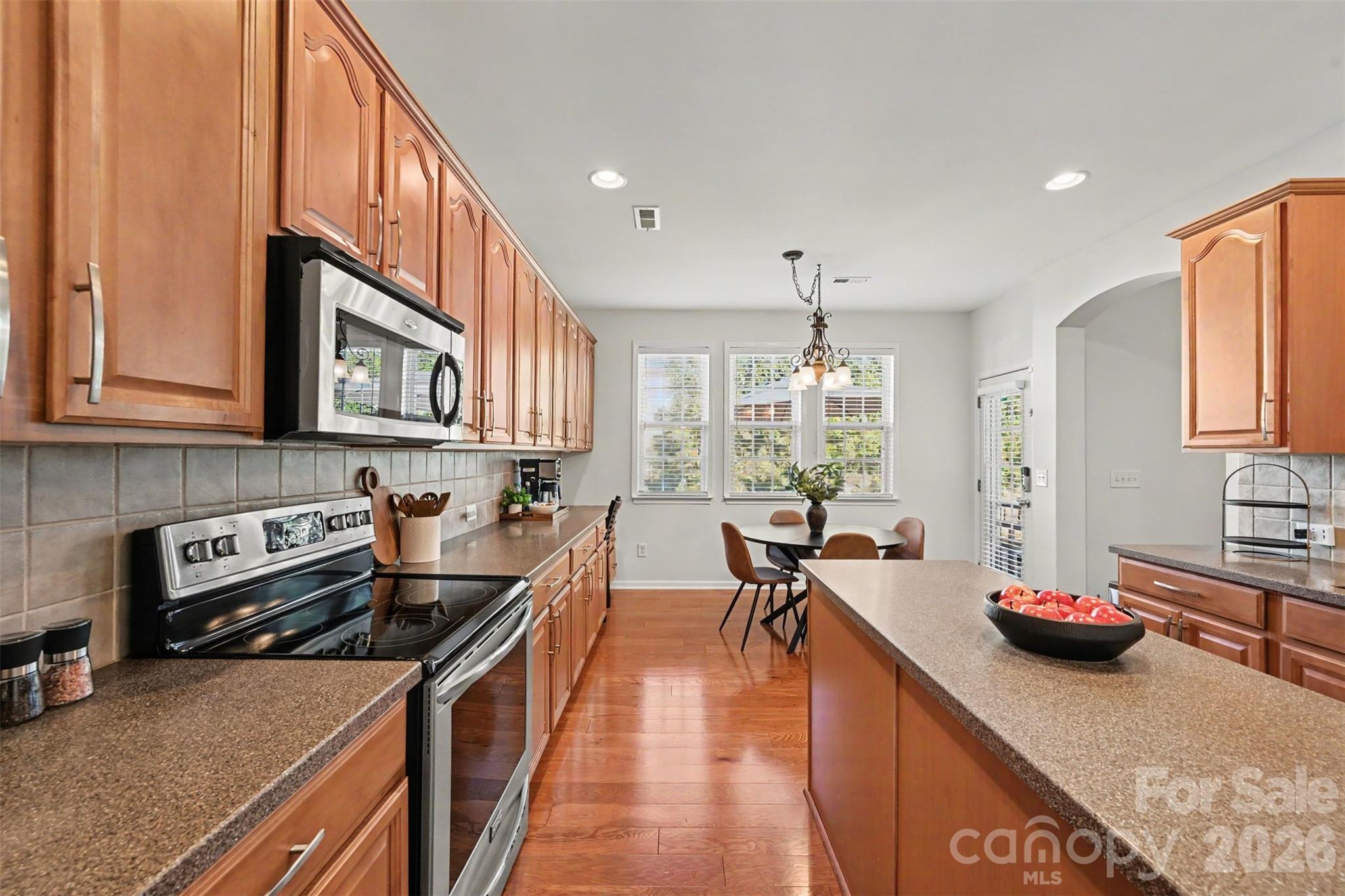 Single Family Residence at 6219 Adobe Road, Charlotte, photo 7 of 33