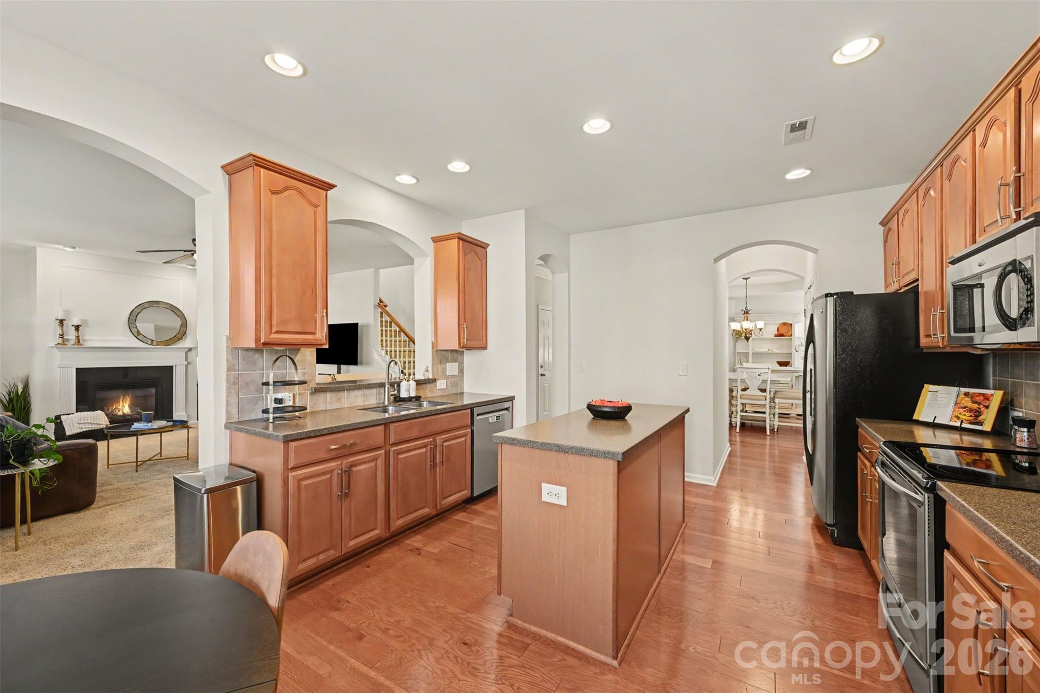 Single Family Residence at 6219 Adobe Road, Charlotte, photo 8 of 33