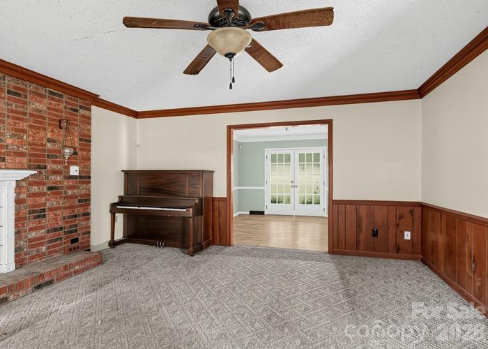 Single Family Residence at 512 E Vance Street, Laurinburg, photo 17 of 21