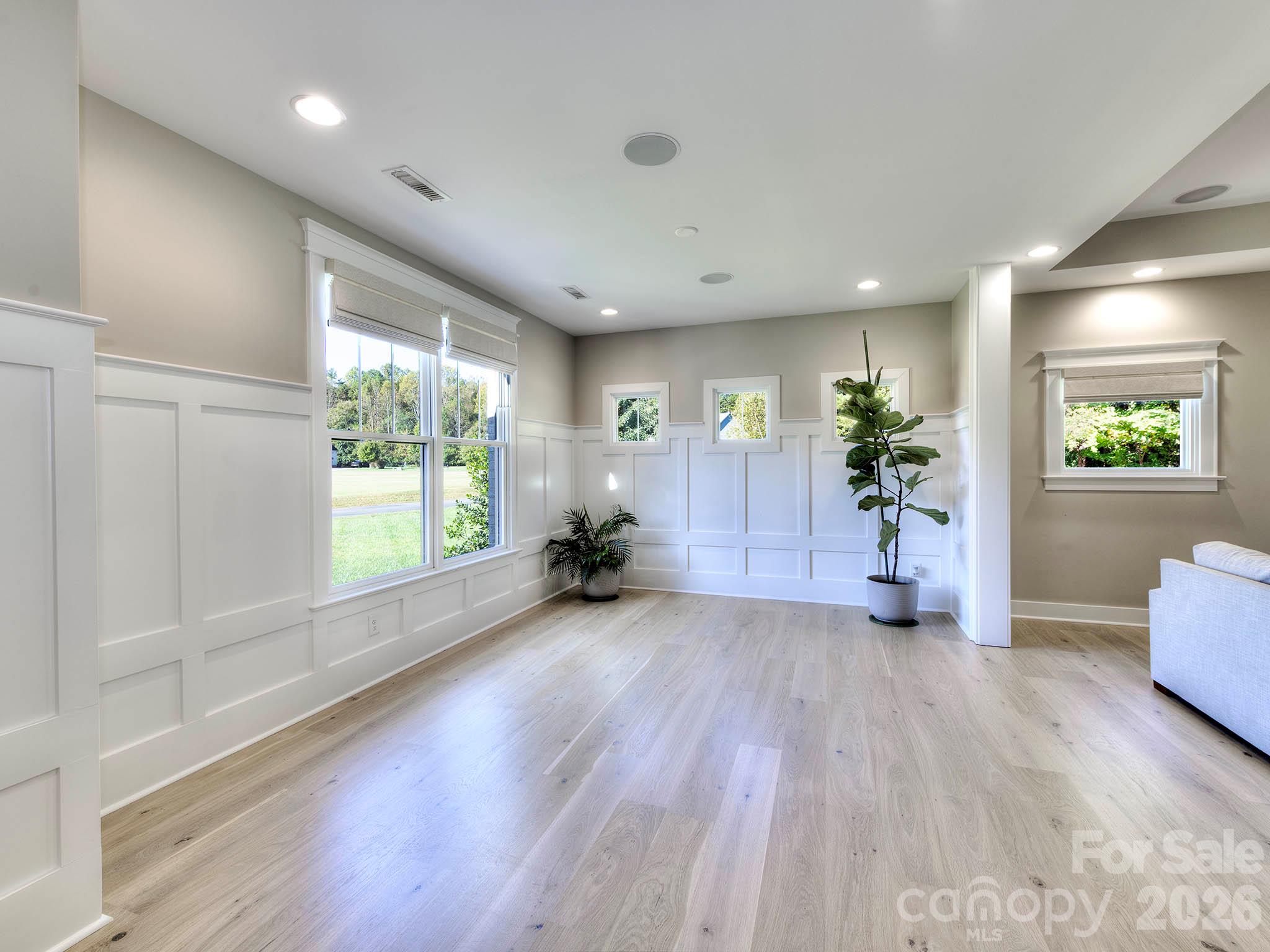 Single Family Residence at 8833 Kerns Meadow Lane, Huntersville, photo 4 of 50