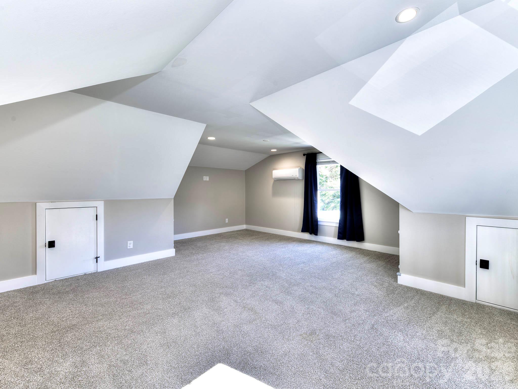 Single Family Residence at 8833 Kerns Meadow Lane, Huntersville, photo 38 of 50