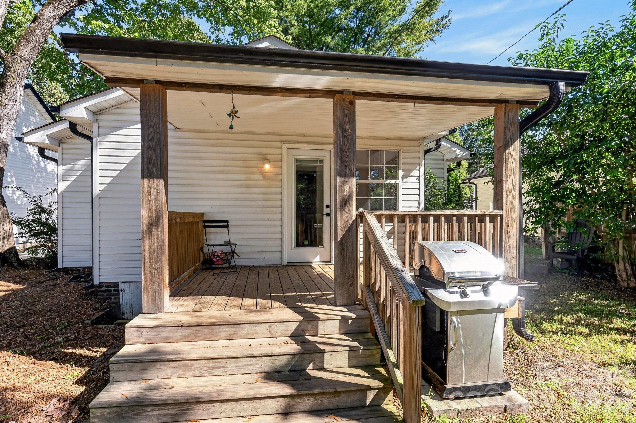 Single Family Residence at 691 Gibson Drive NW, Concord, photo 26 of 29