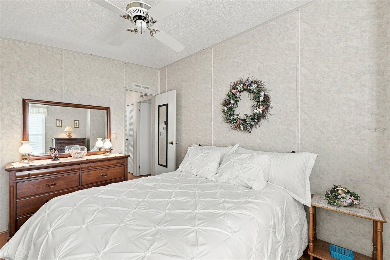 Manufactured Home at 122 DOUGLAS PARK AVE, DAVENPORT, photo 19 of 26
