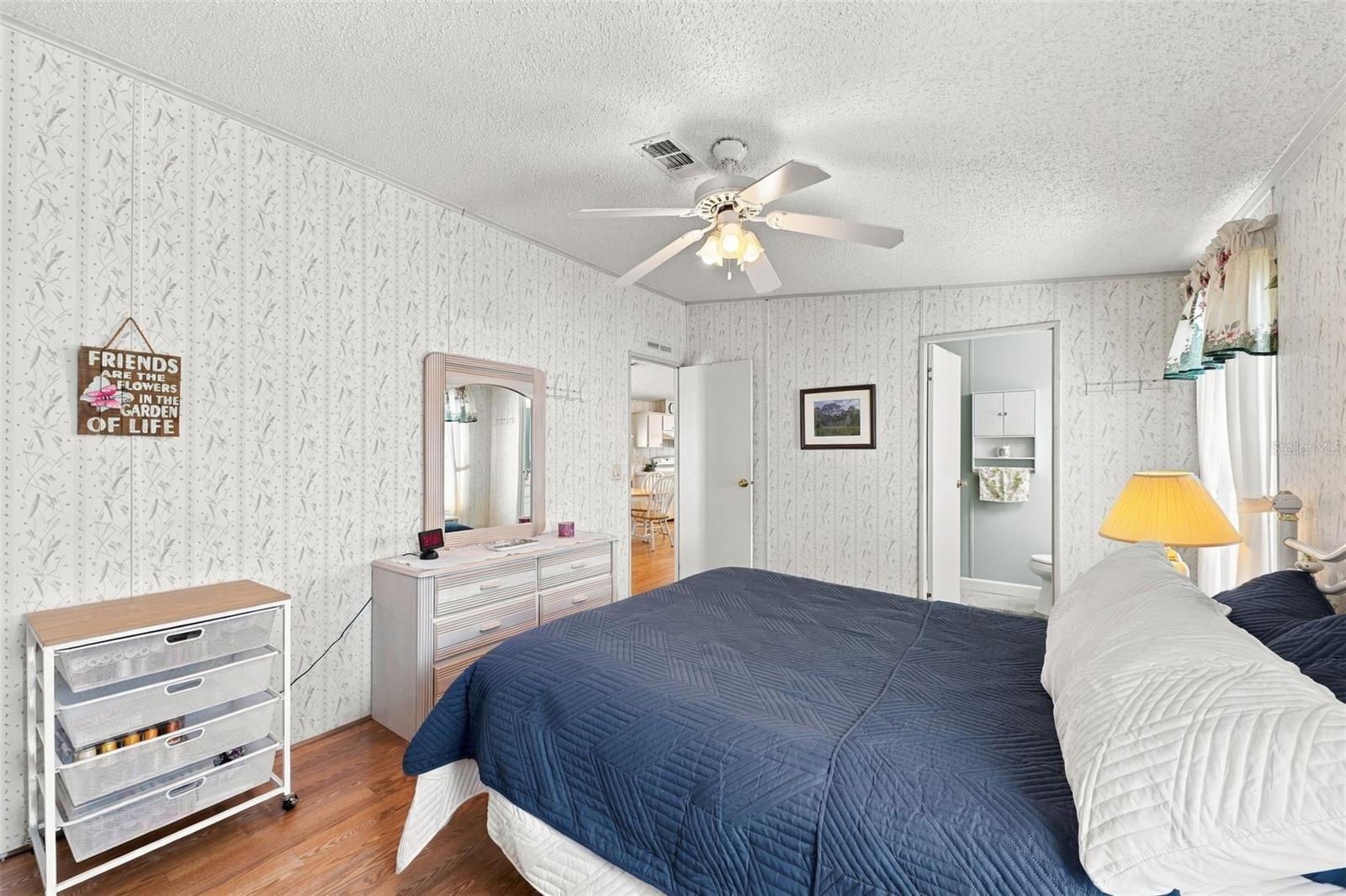 Manufactured Home at 122 DOUGLAS PARK AVE, DAVENPORT, photo 21 of 26