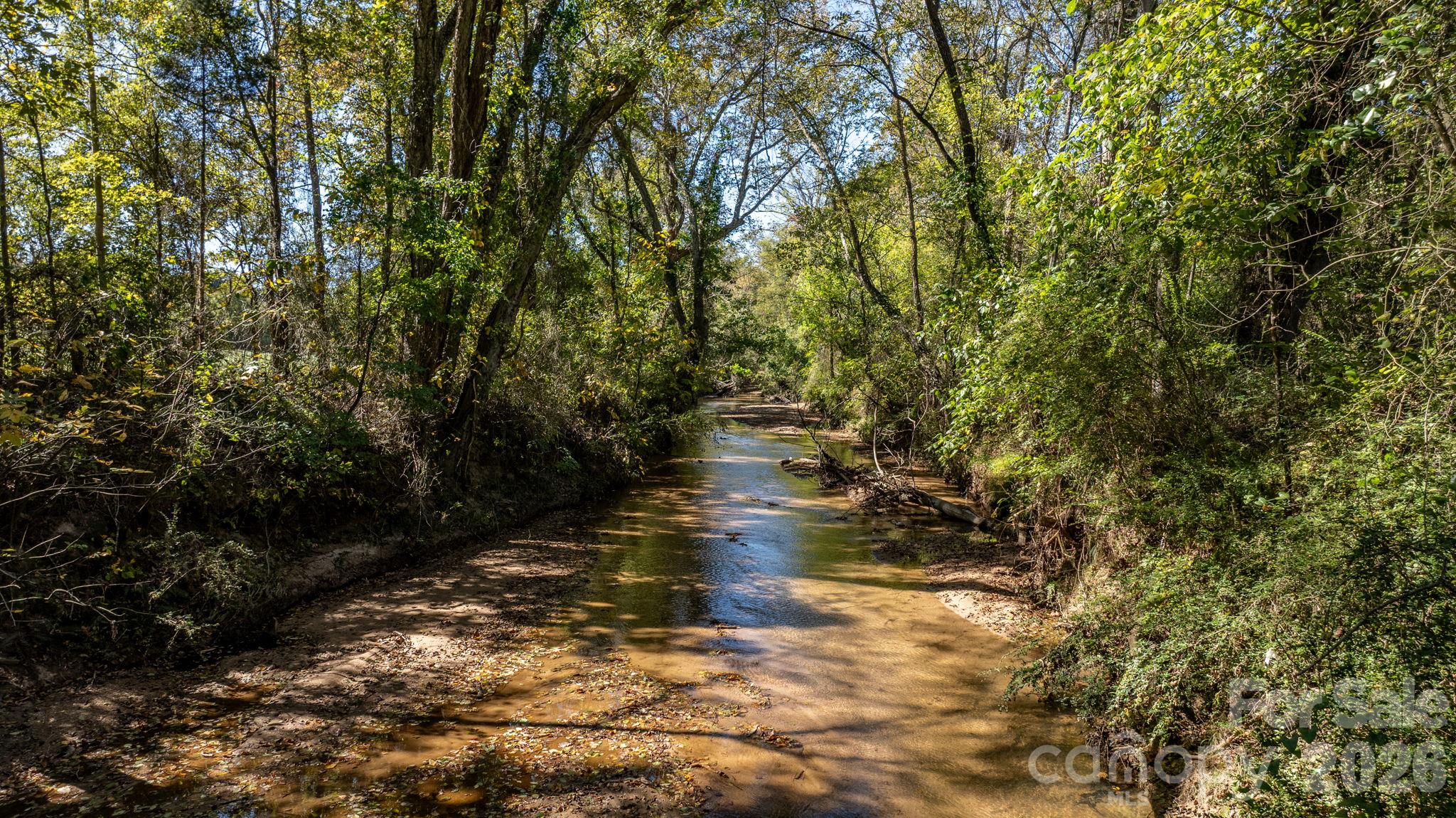 Property backs up to the creek - 1190 Hinsdale Avenue, Mt Ulla