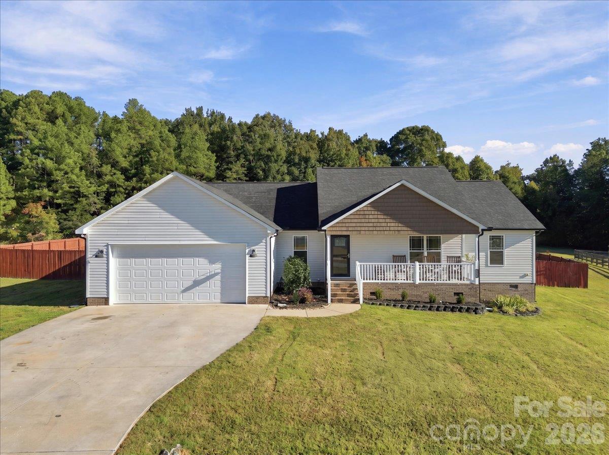 Single Family Residence at 3038 Brody Lane, Maiden, photo 2 of 30
