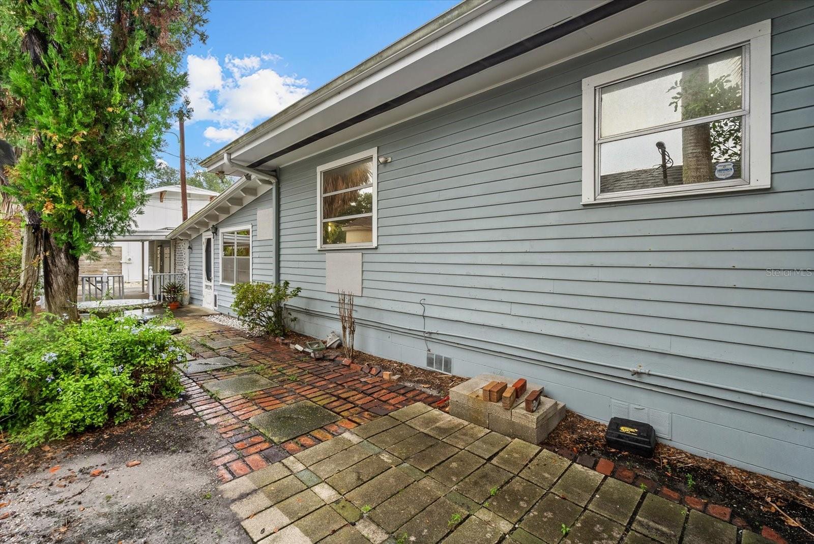 Single Family Residence at 2714 MANATEE AVE W, BRADENTON, photo 24 of 40