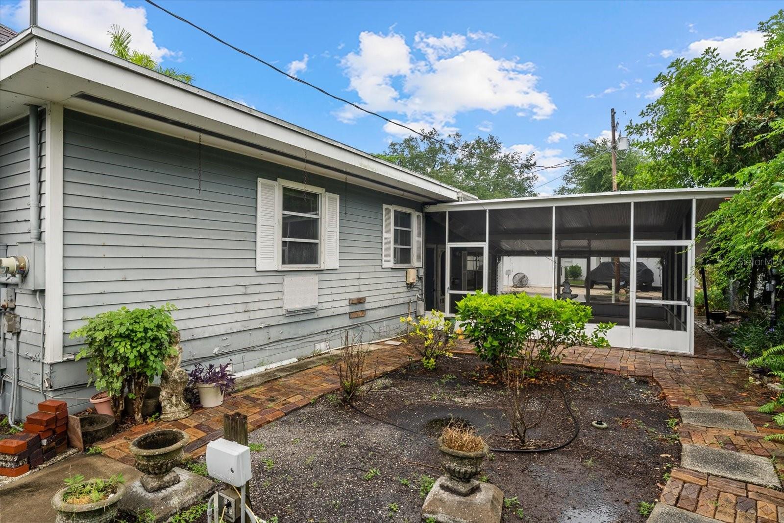 Single Family Residence at 2714 MANATEE AVE W, BRADENTON, photo 26 of 40