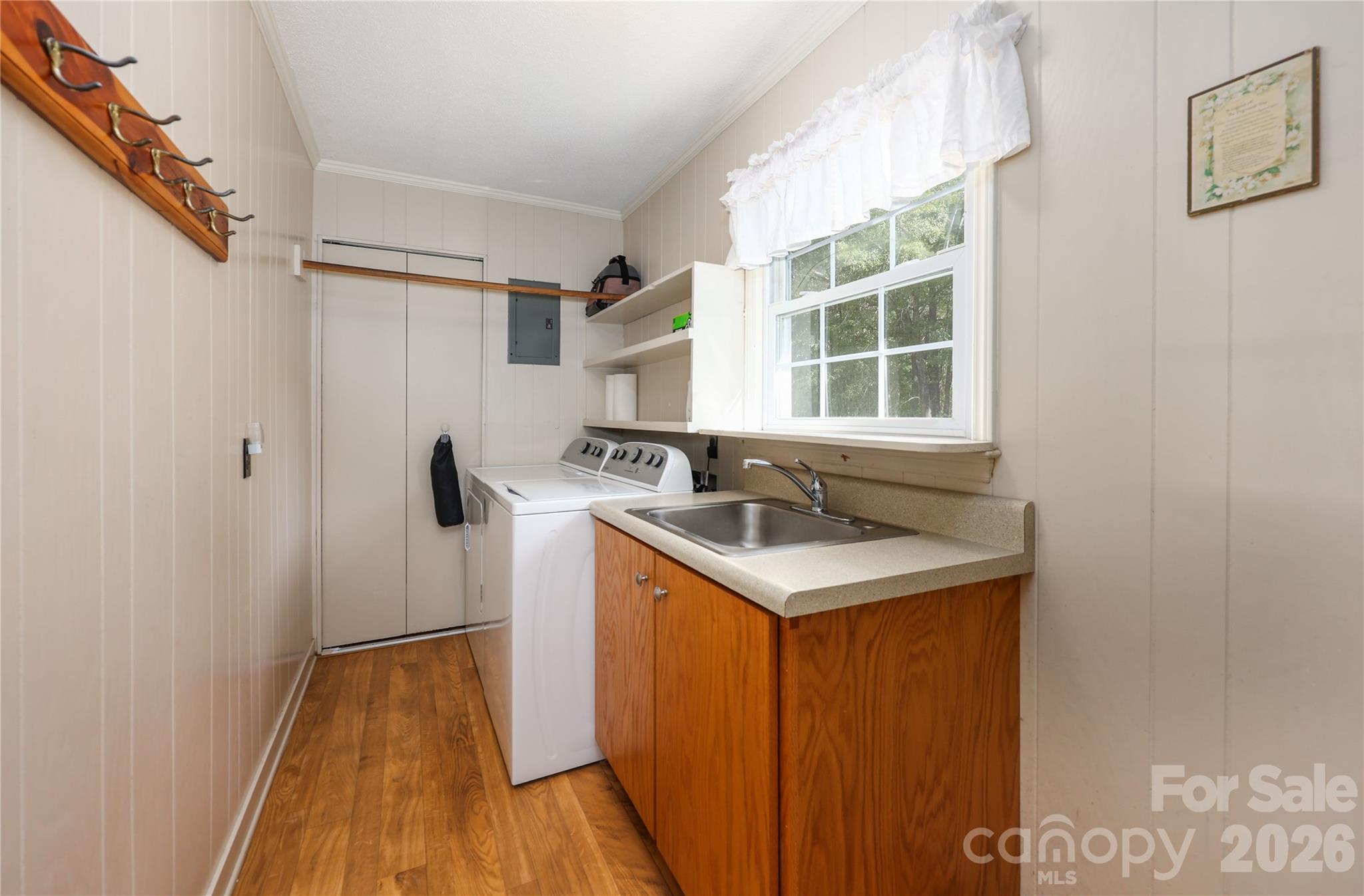 Laundry room/Mudroom - 149 Seeley Drive, Denton