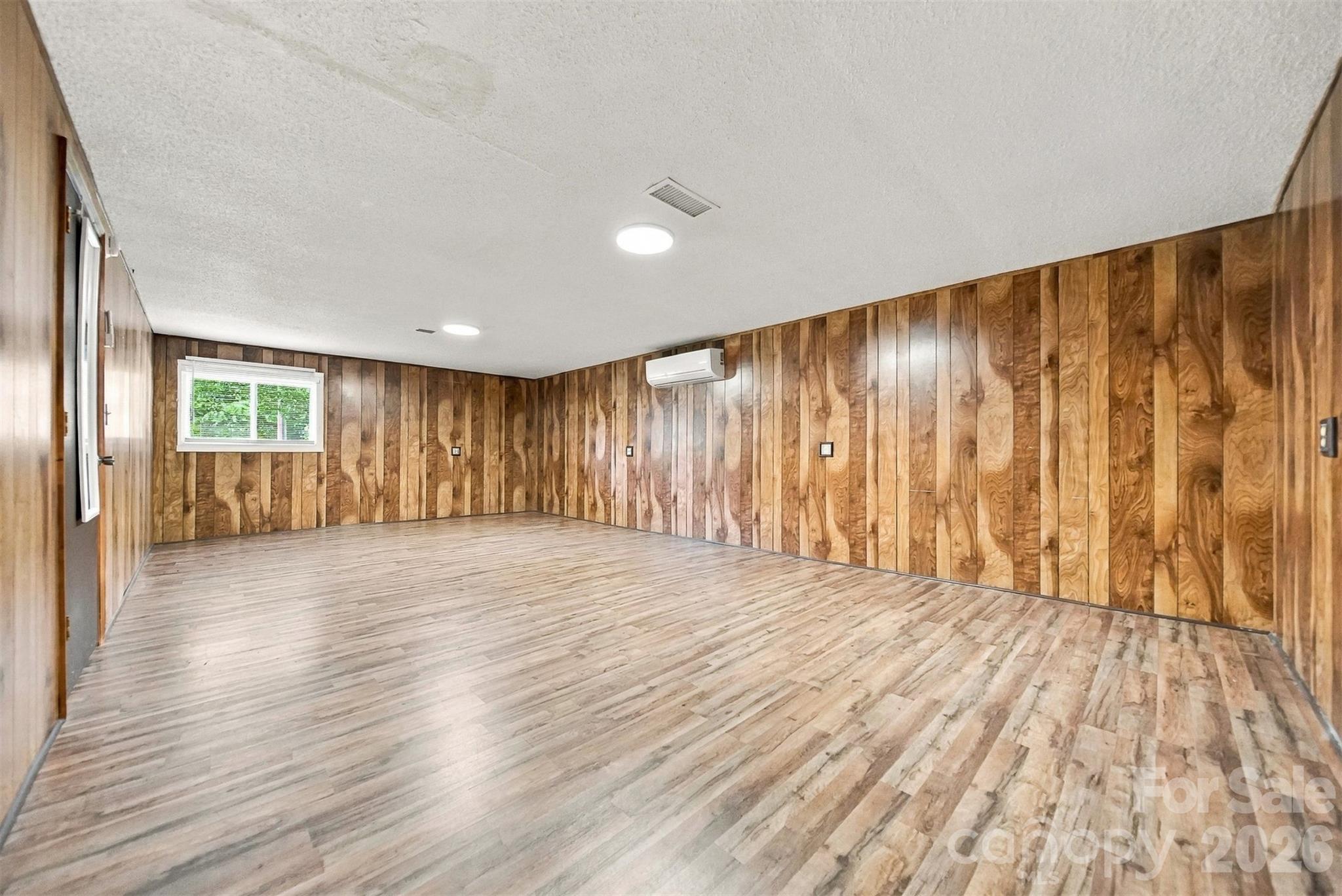 Business at 1202 Airport Rhodhiss Road, Hickory, photo 14 of 37