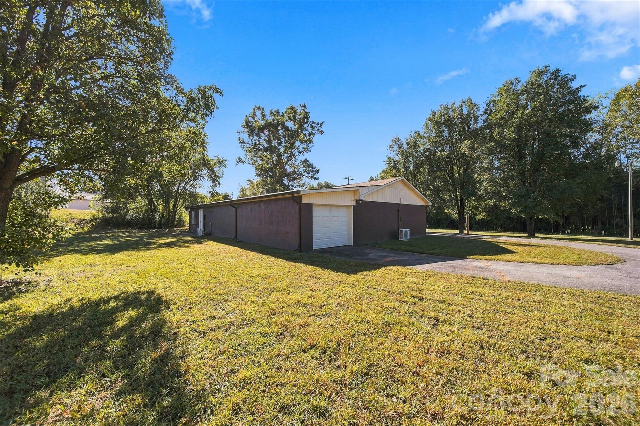 Business at 1202 Airport Rhodhiss Road, Hickory, photo 31 of 37