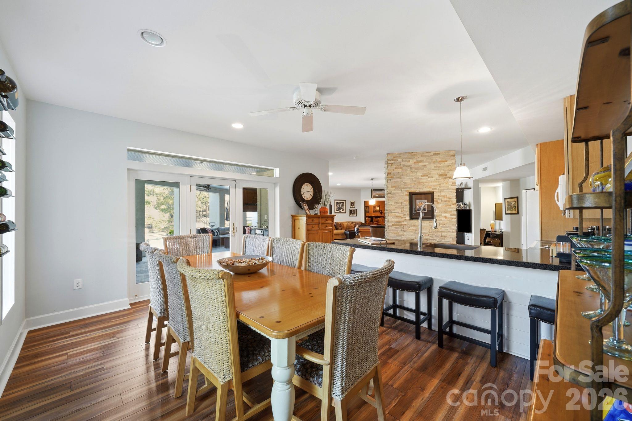 Single Family Residence at 47 Hamiltons Ferry Road, Lake Wylie, photo 29 of 47