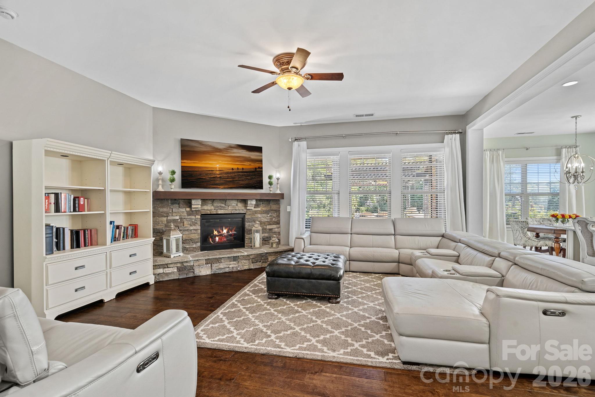 Single Family Residence at 8322 Marigold Place, Harrisburg, photo 16 of 48