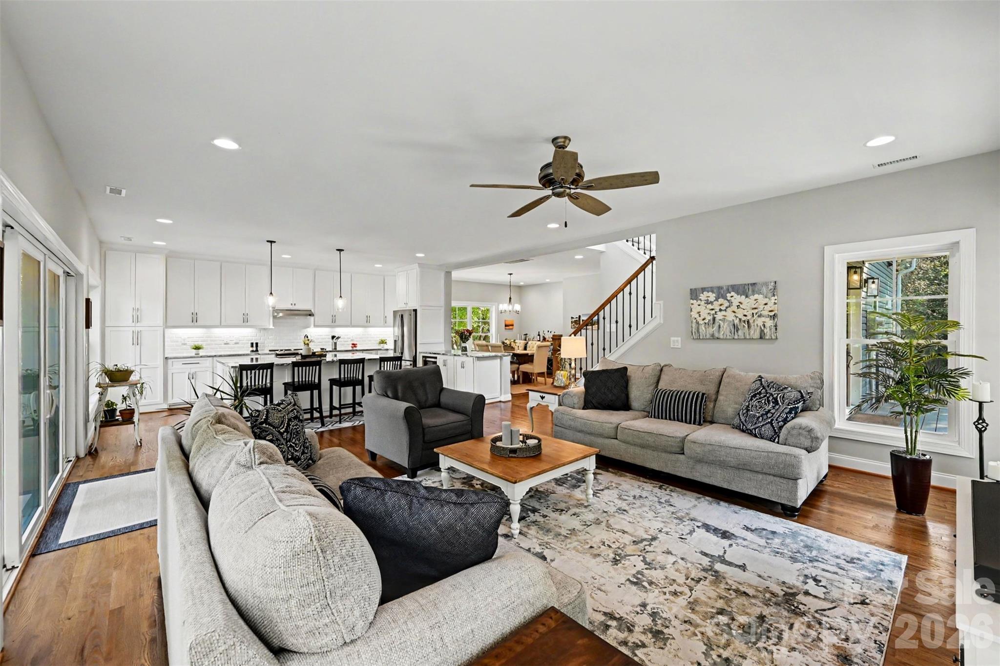 Single Family Residence at 1727 Lake Drive, Charlotte, photo 10 of 48
