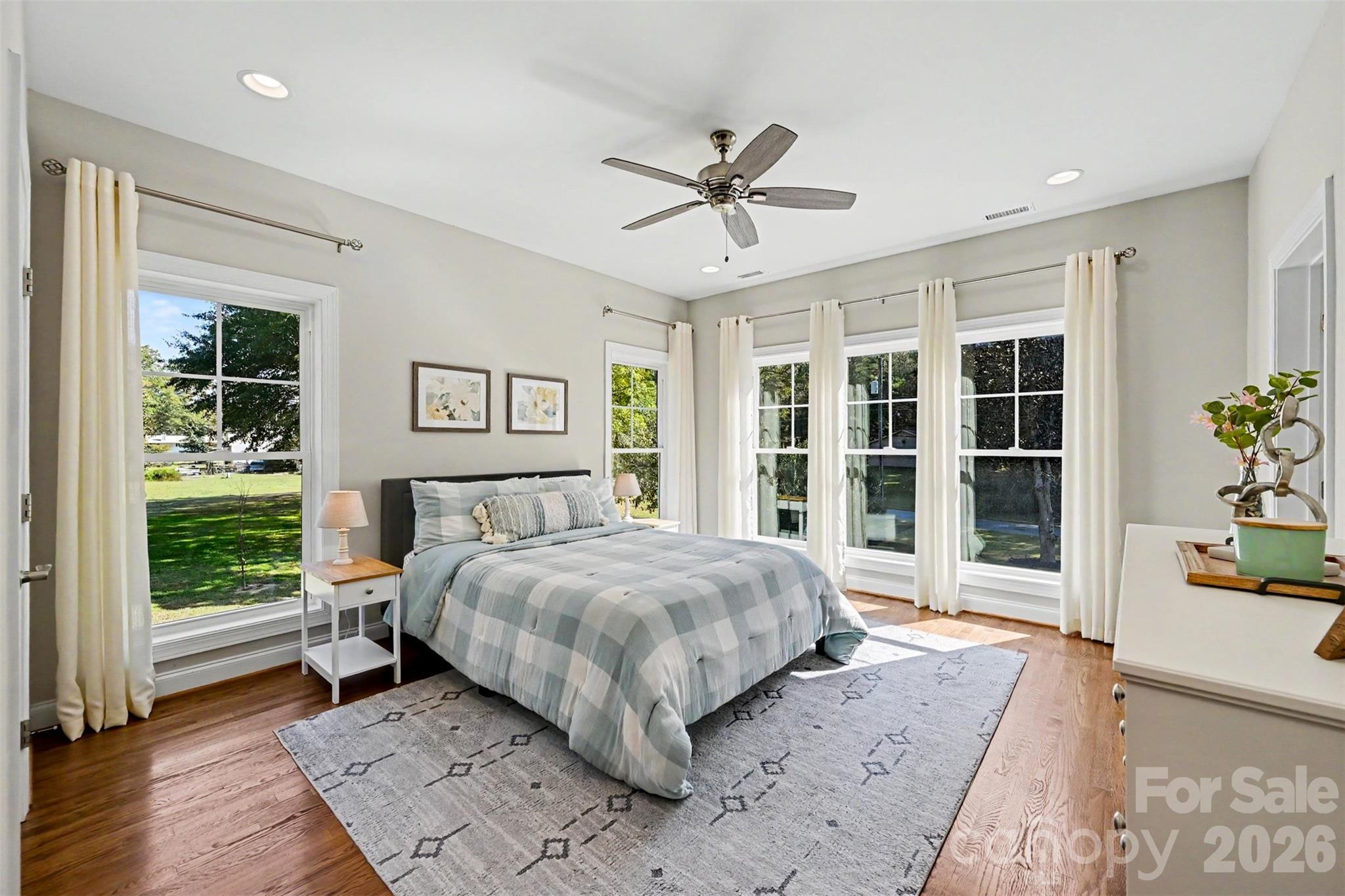 Single Family Residence at 1727 Lake Drive, Charlotte, photo 14 of 48