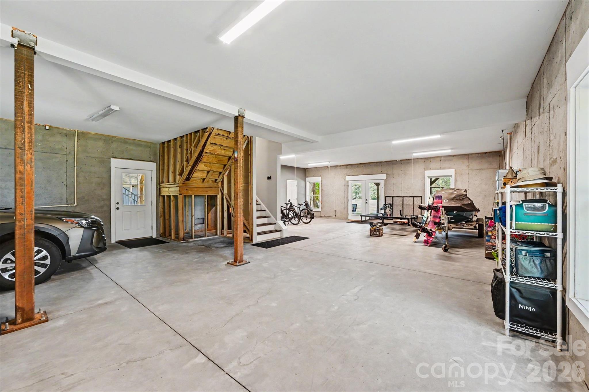 Single Family Residence at 1727 Lake Drive, Charlotte, photo 34 of 48