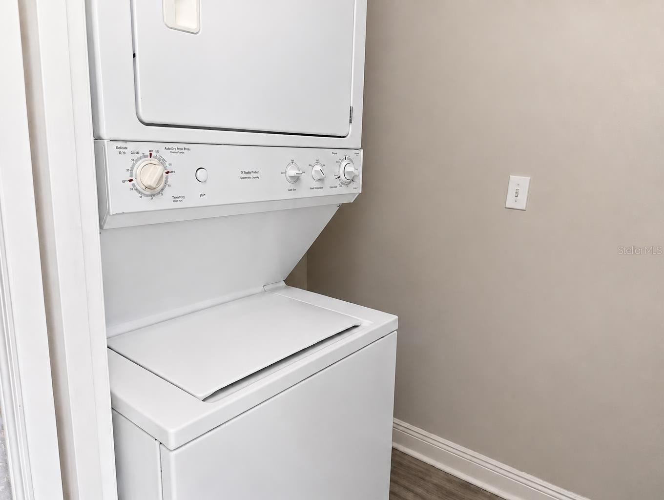 Triplex at 721 FOSTER AVE, WINTER GARDEN, photo 9 of 19