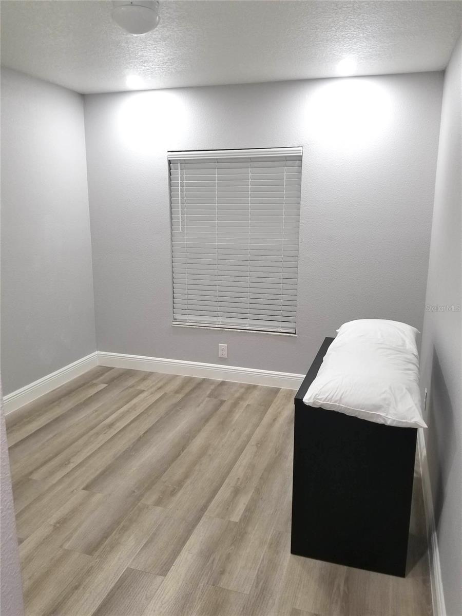 Triplex at 721 FOSTER AVE, WINTER GARDEN, photo 11 of 19