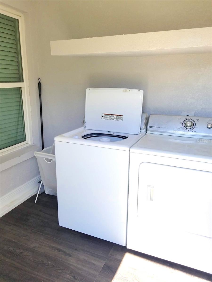 Triplex at 721 FOSTER AVE, WINTER GARDEN, photo 14 of 19