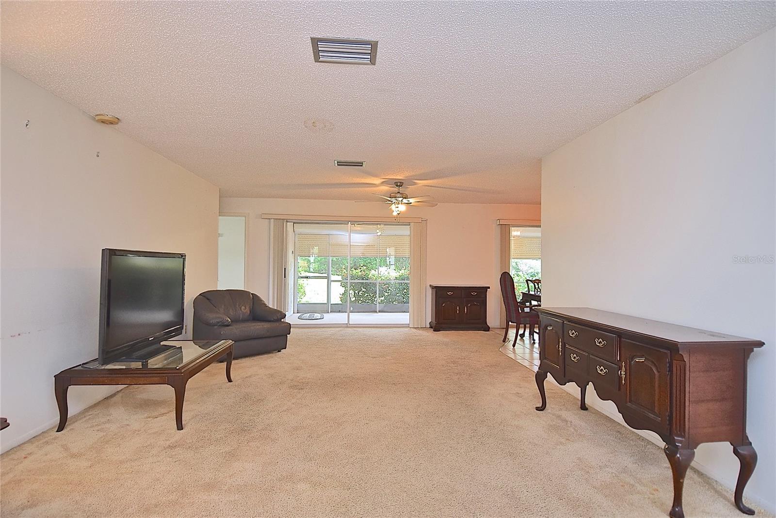 6883 W COUNTRY CLUB LN, SARASOTA FL 34243-3511 - PALM-AIRE AT SARASOTA 9-B, SARASOTA