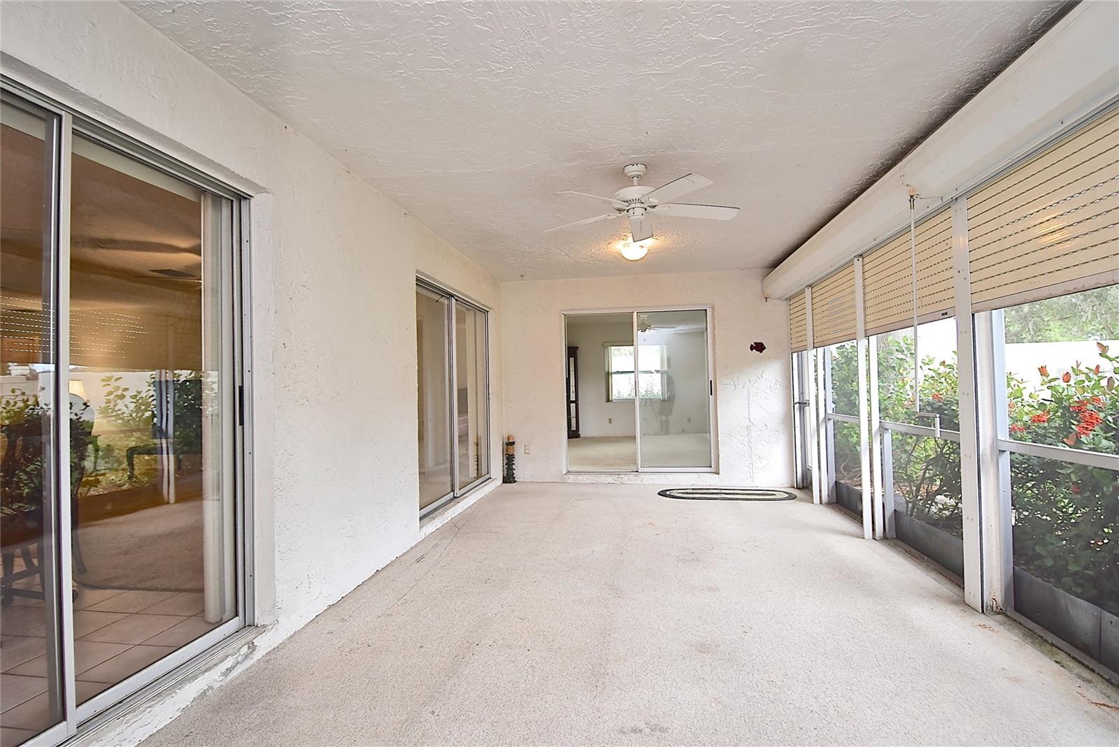 6883 W COUNTRY CLUB LN, SARASOTA FL 34243-3511 - PALM-AIRE AT SARASOTA 9-B, SARASOTA