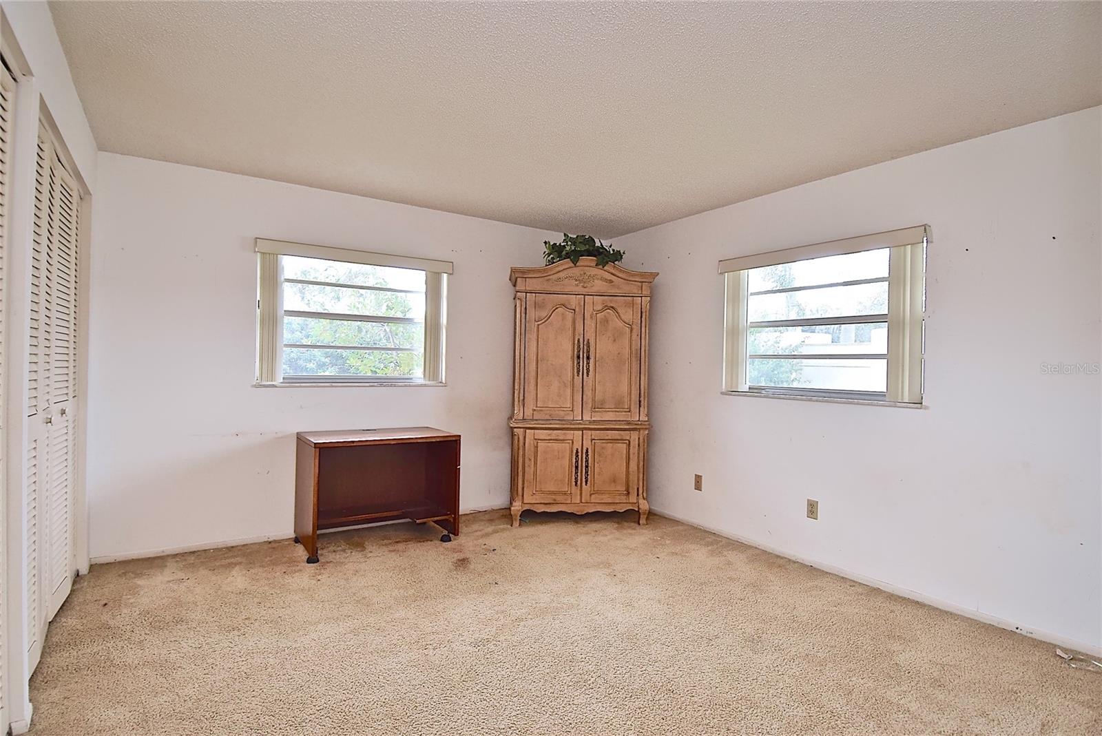 6883 W COUNTRY CLUB LN, SARASOTA FL 34243-3511 - PALM-AIRE AT SARASOTA 9-B, SARASOTA