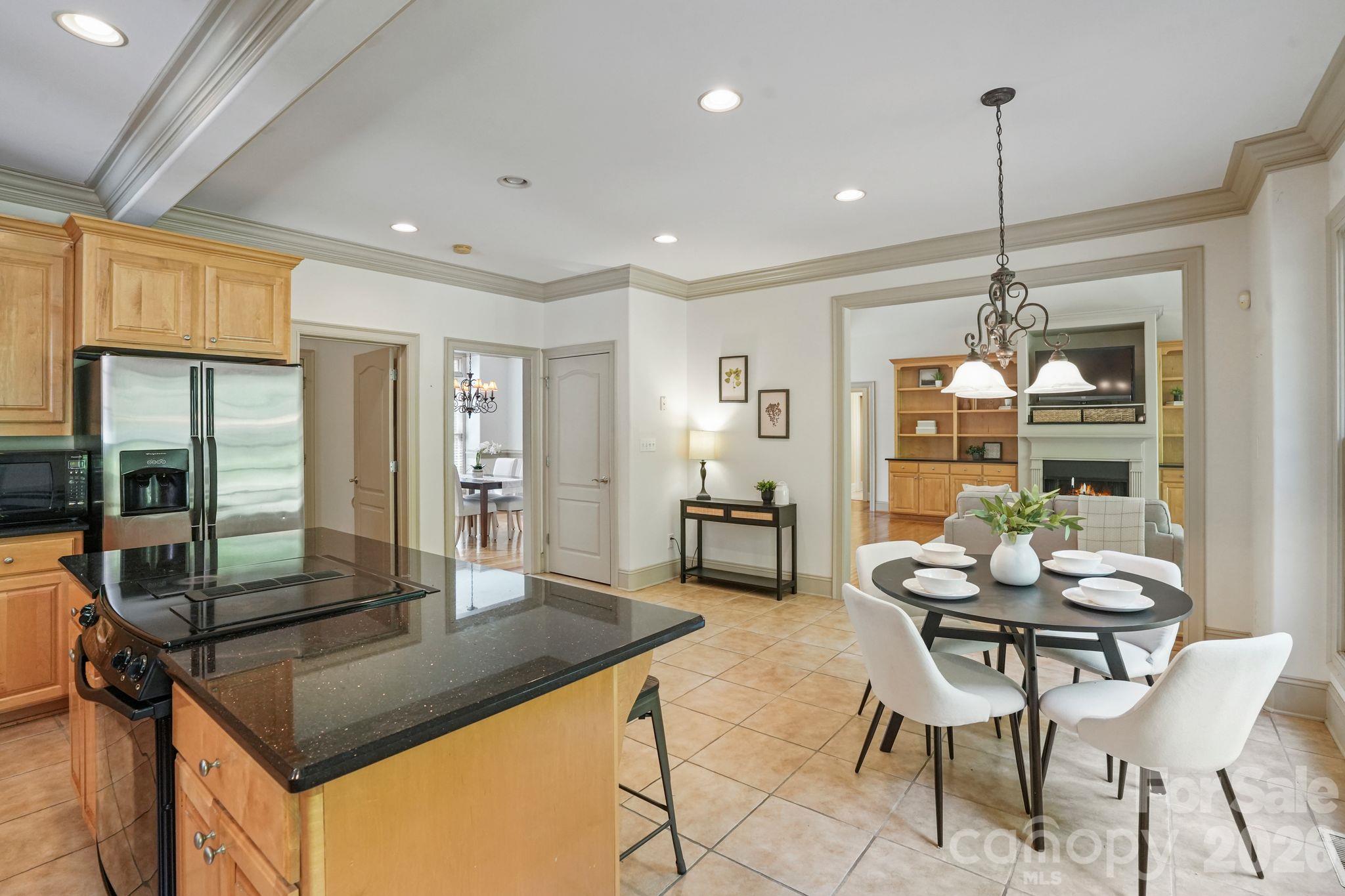 Single Family Residence at 707 Mayfield Court, Fort Mill, photo 20 of 61