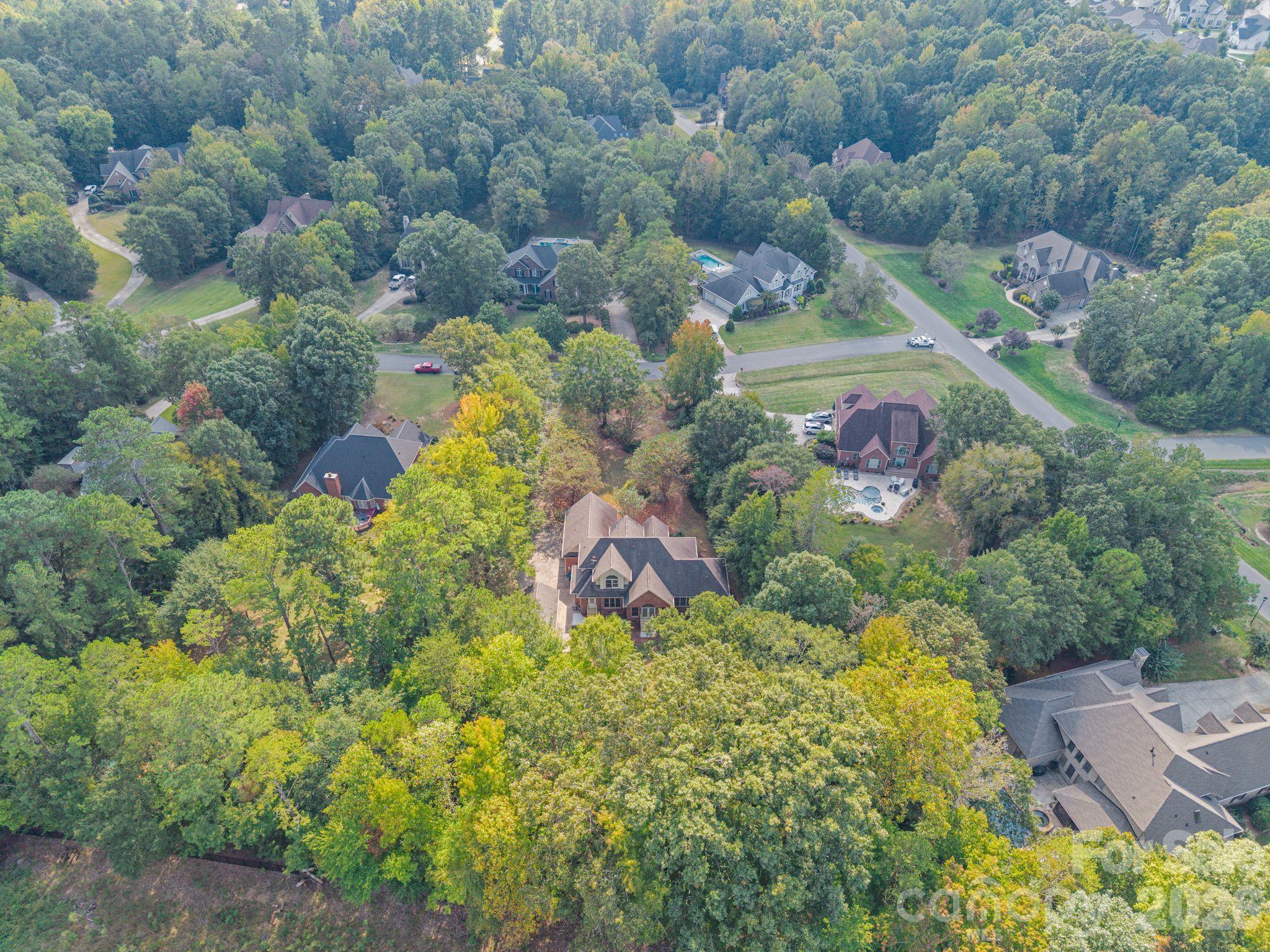 Single Family Residence at 707 Mayfield Court, Fort Mill, photo 44 of 61